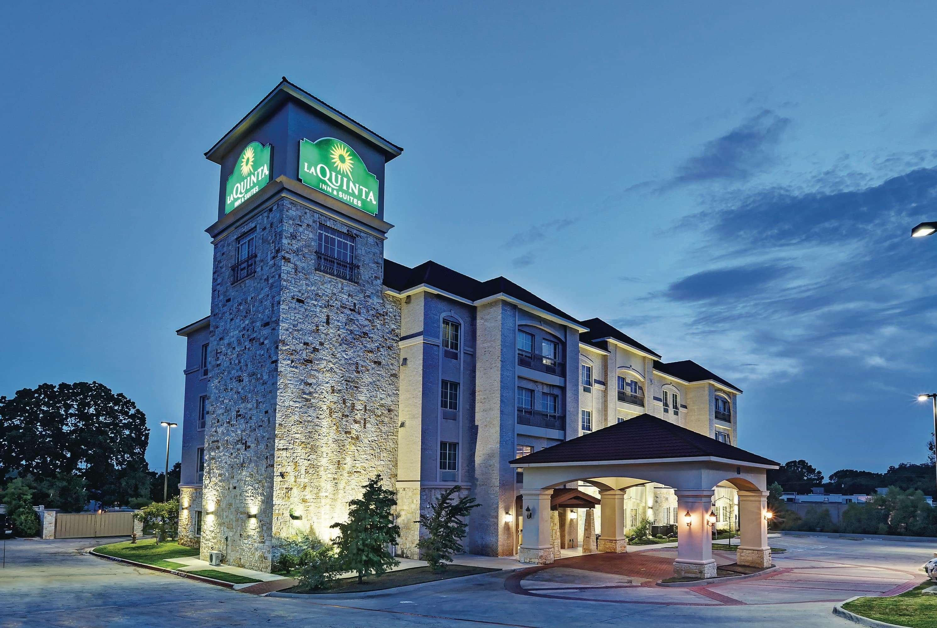 Hotel La Quinta By Wyndham Dfw Airport West - Euless Extérieur photo