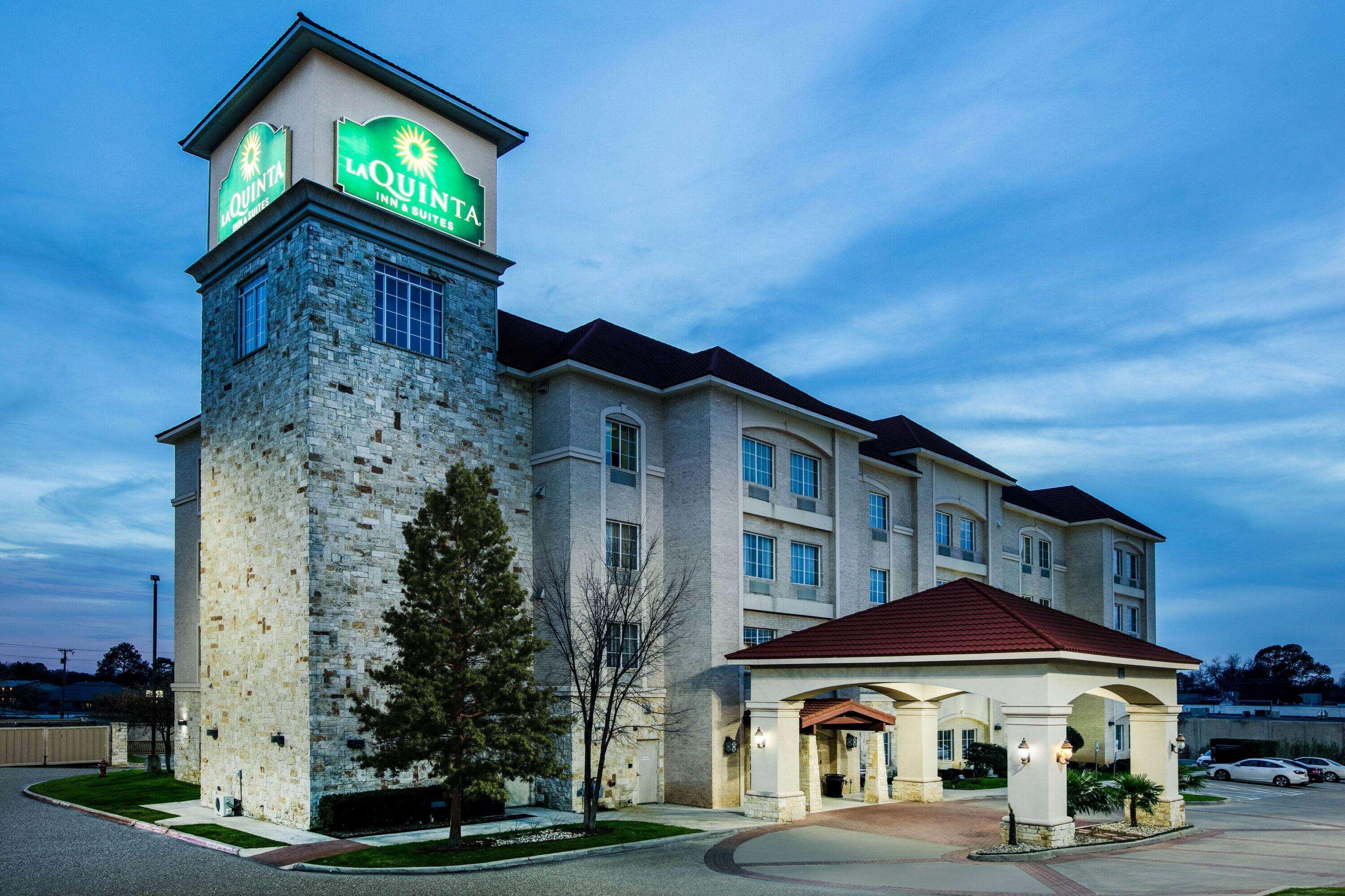 Hotel La Quinta By Wyndham Dfw Airport West - Euless Extérieur photo